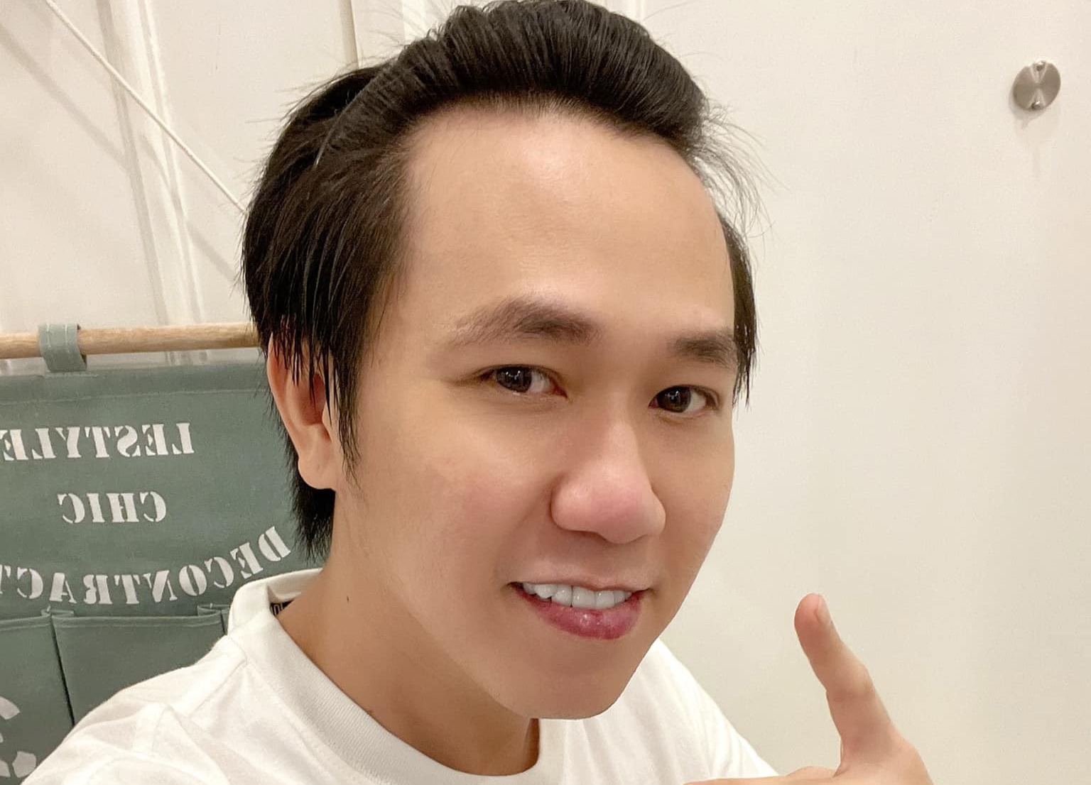 Dien vien Anh Duc mac Covid-19 va tu dieu tri tai nha hinh anh