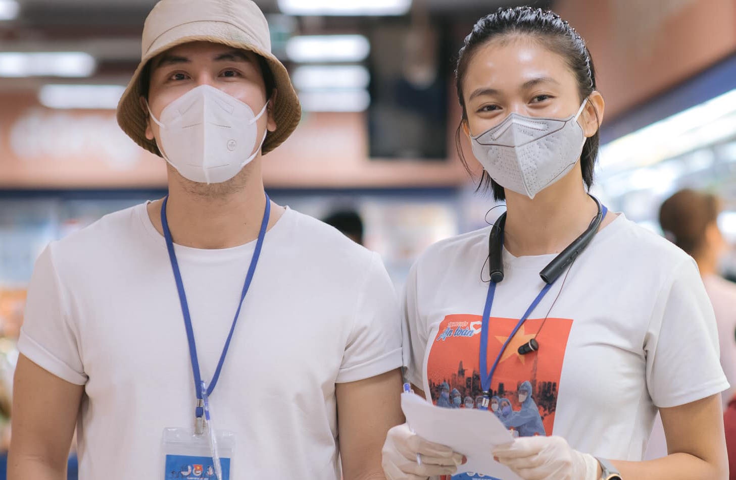 Ba thang trong khu phong toa cua nghe si Viet hinh anh