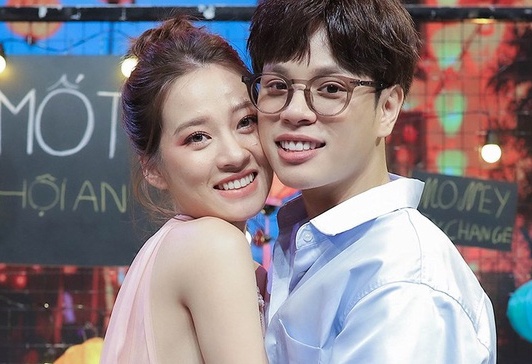 Dien vien Mai Anh thong bao co con voi ca si Jaykii hinh anh