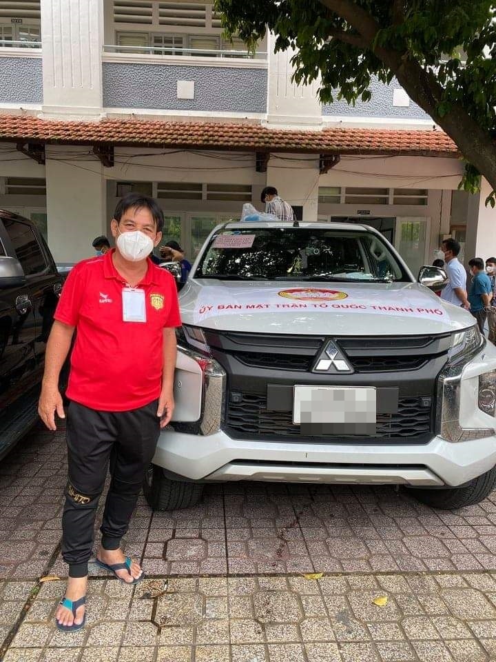 dao dien lam boc vac,  shipper anh 2