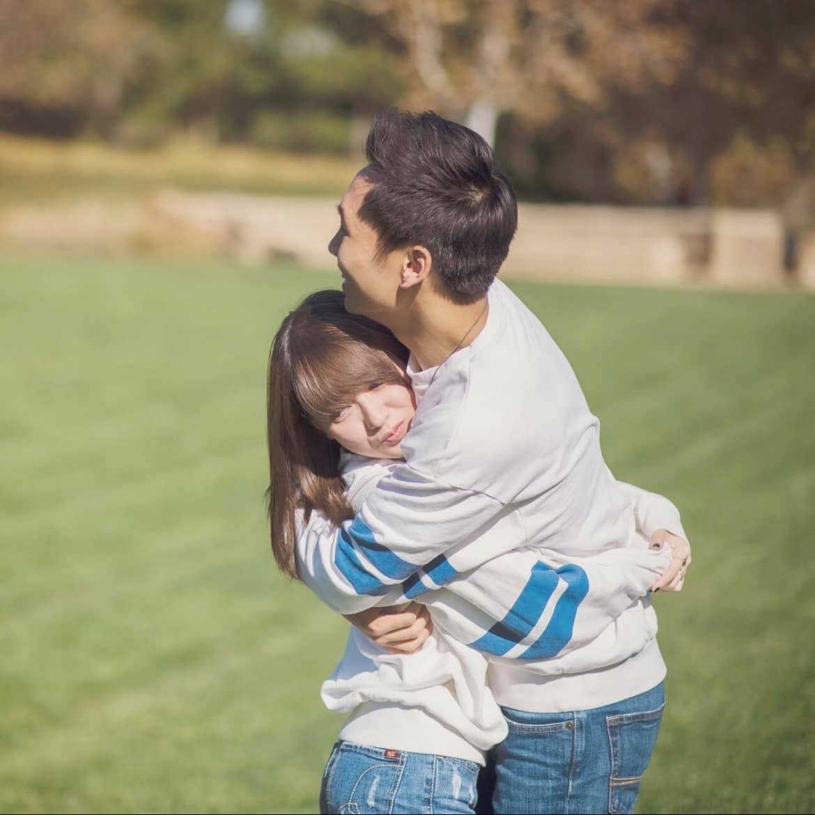 ca si xuan nghi va ban trai anh 2