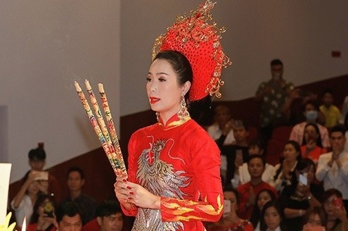 Nghe si mien Nam chuan bi le cung To nghe hinh anh