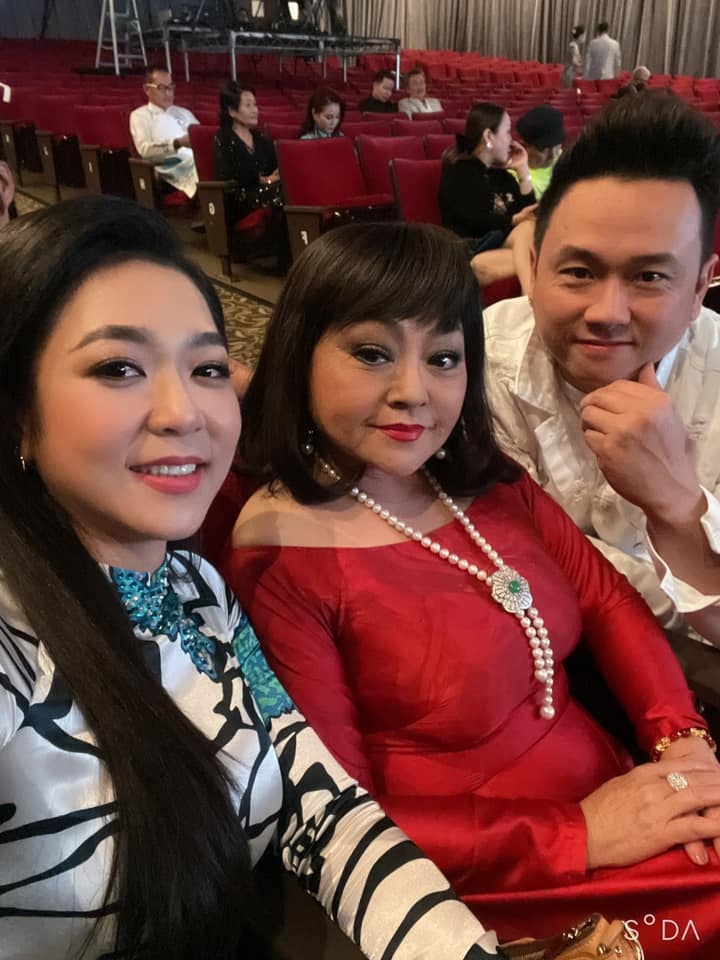 nghe si to chuc cung to nghe o My anh 1