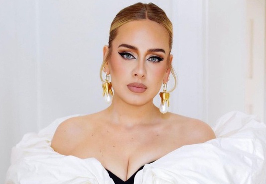 Adele cong khai ban trai hinh anh