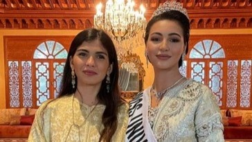 Hoa hau Hoan vu Morocco trao lai vuong mien sau 4 ngay dang quang hinh anh