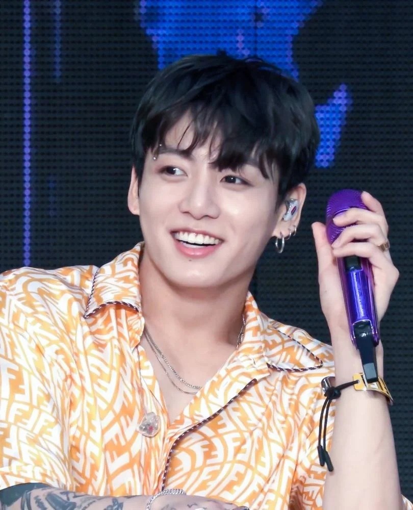 Jung Kook (BTS) hẹn hò ảnh 1 Jung Kook (BTS) hen ho anh 1