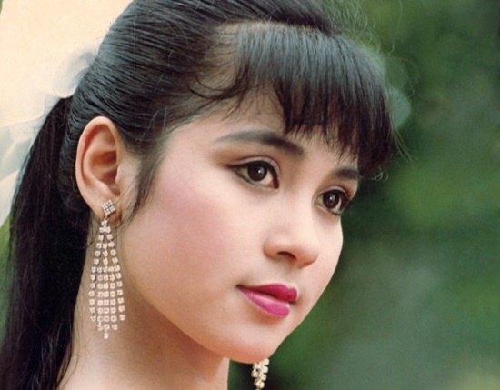 Viet Trinh truoc tuyen bo giai nghe hinh anh