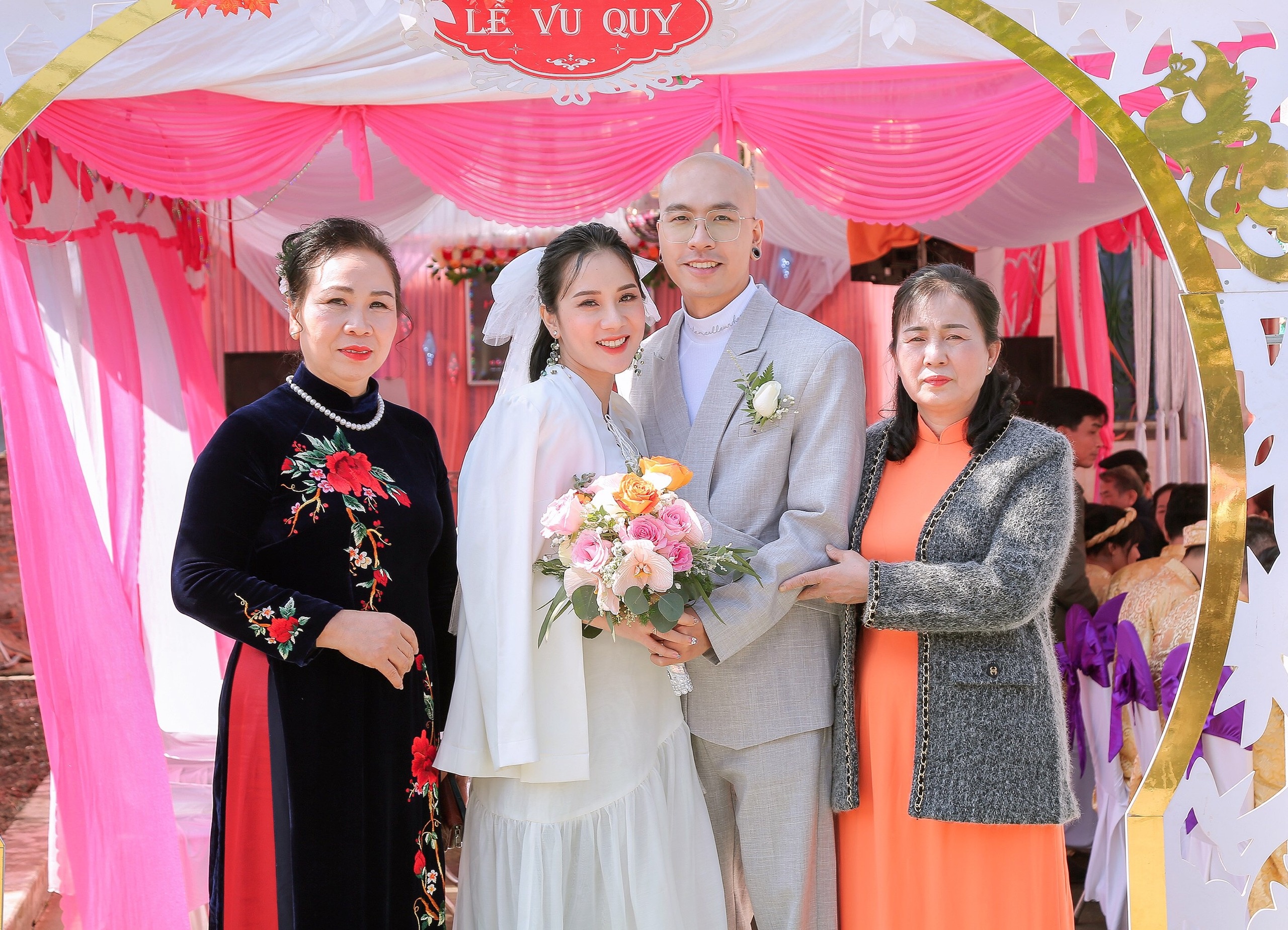 phạm lịch kết hôn ảnh 3 pham lich ket hon anh 3