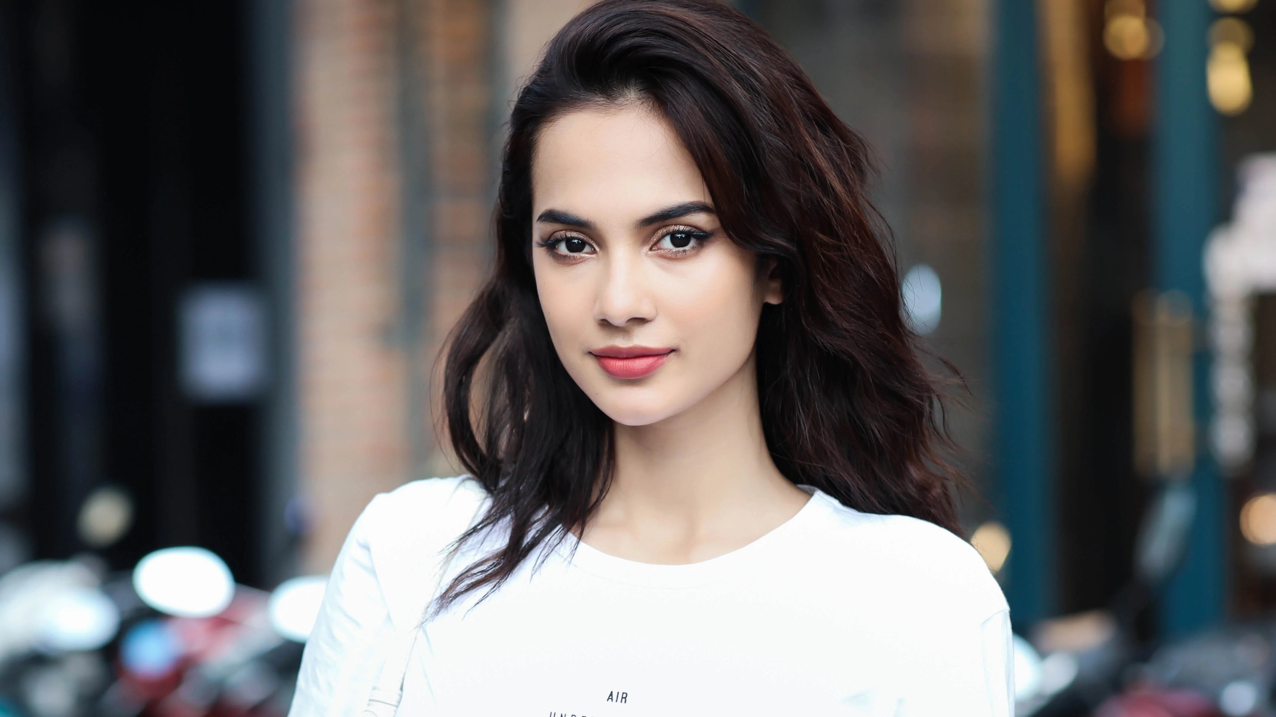 Emma Le: 'Dao dien Vu Ngoc Dang moi toi dong phim' hinh anh