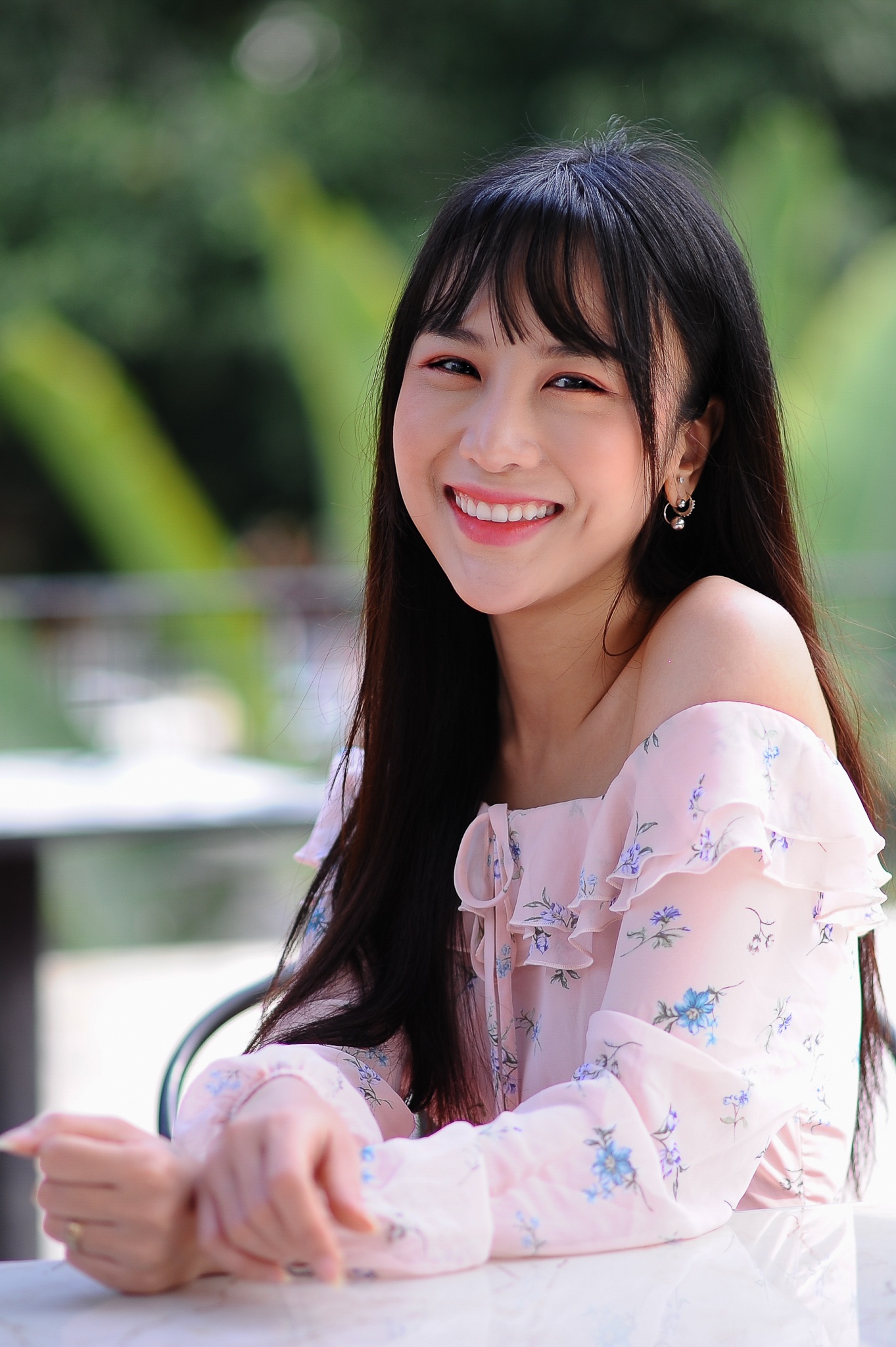 con gai nghe si tran nhuong anh 3