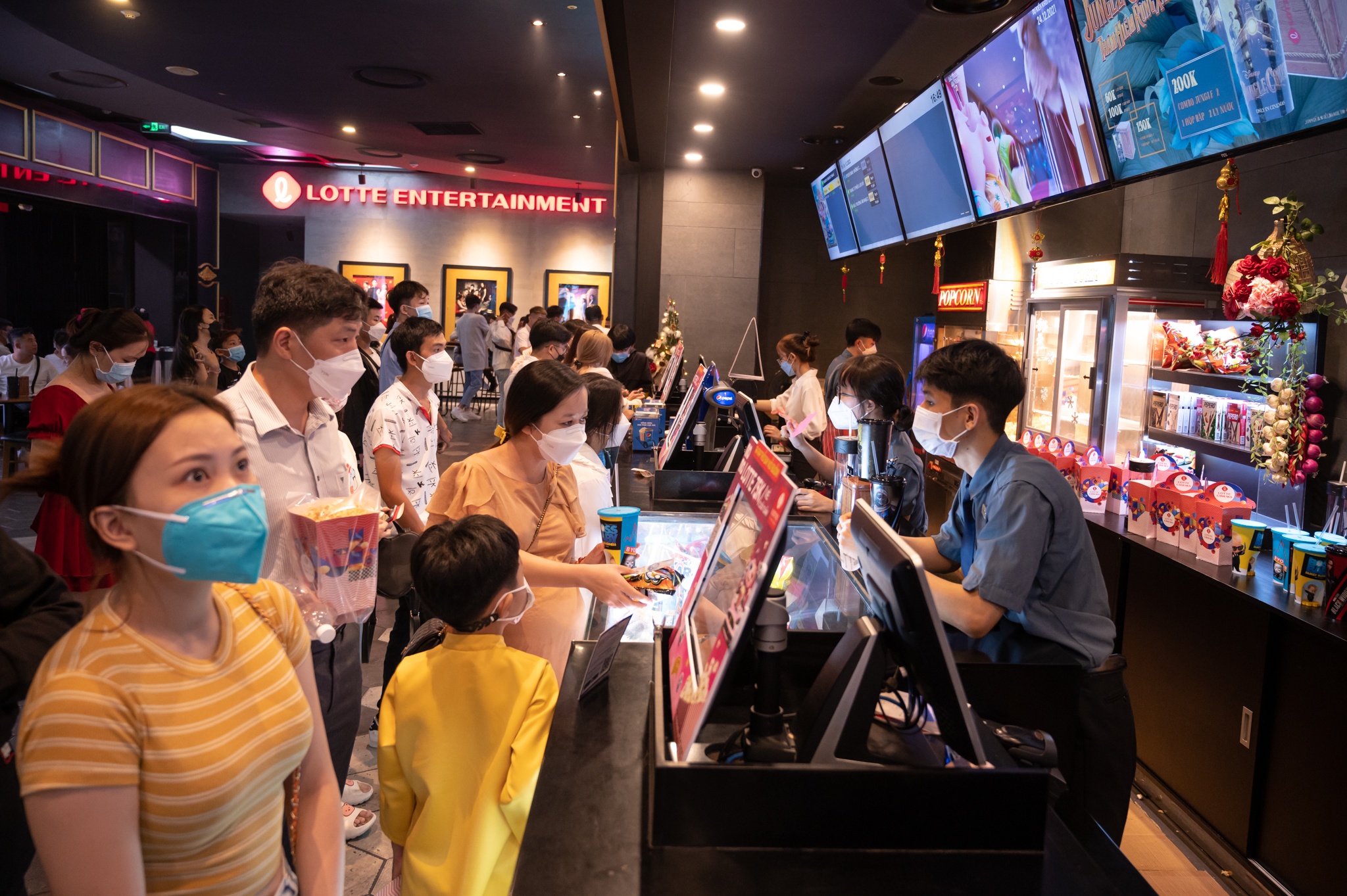 rap phim Tet 2022 anh 8