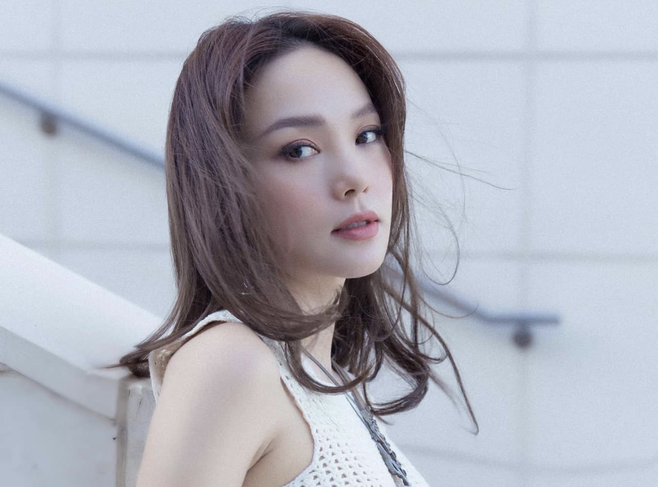 Minh Hang, Ngoc Han va nhieu nghe si mac Covid-19 hinh anh