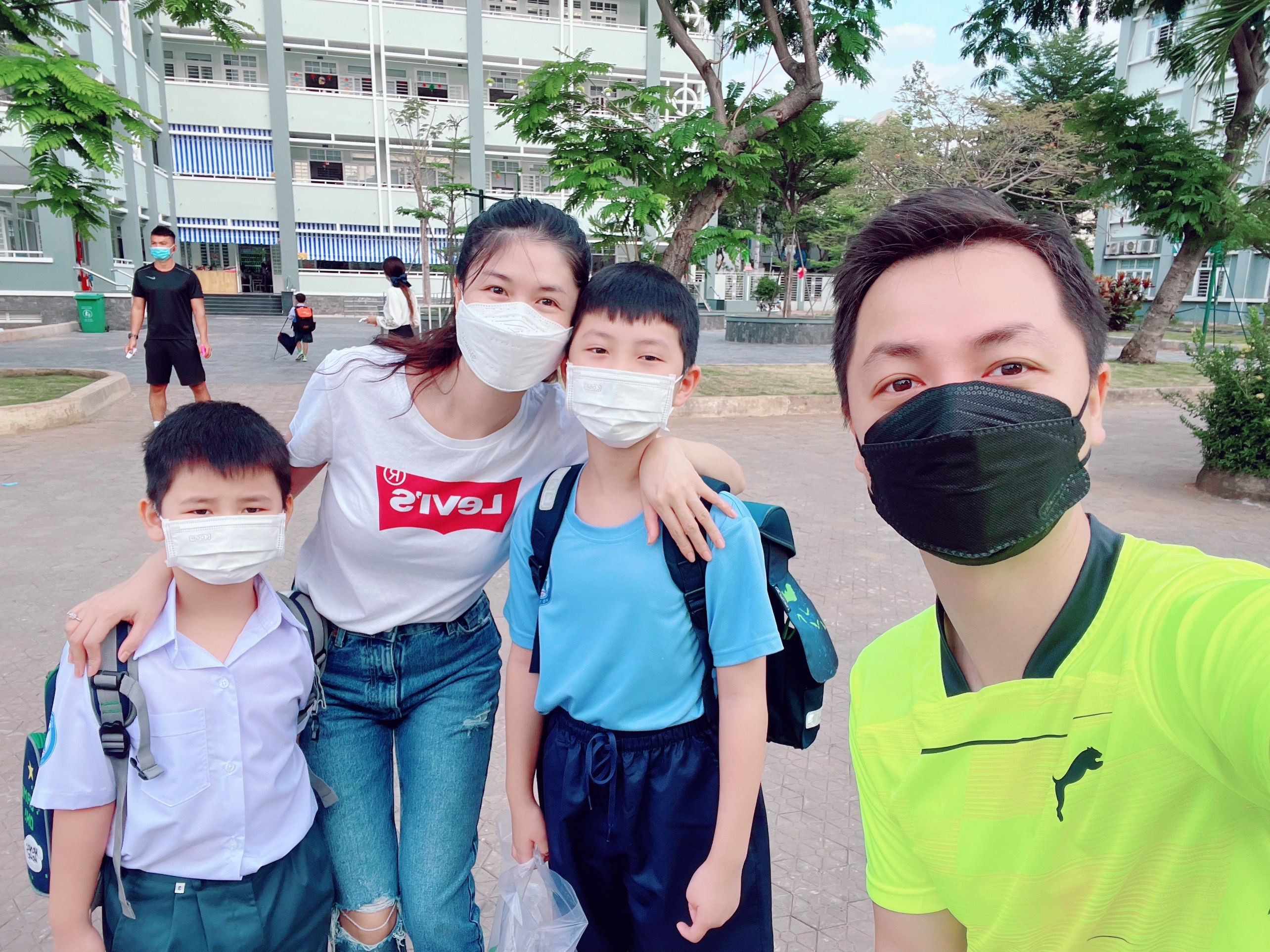 vo chong dang khoi,  thuy anh anh 5