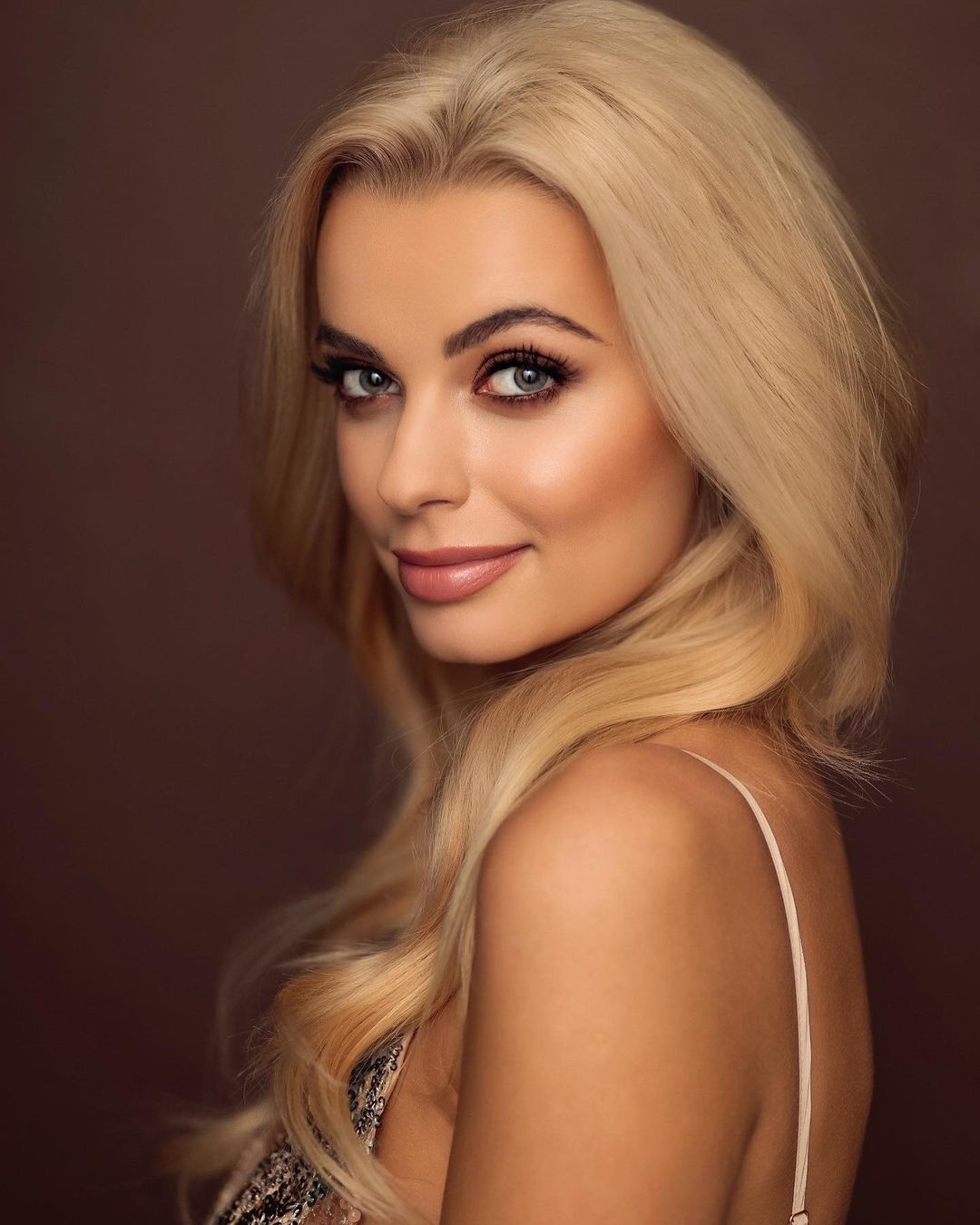 hoa hau the gioi 2022 Karolina Bielawska anh 16