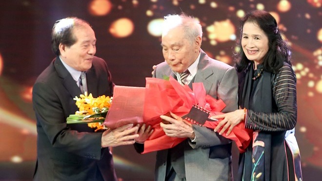 bien kich Hoang Tich Chi qua doi anh 1