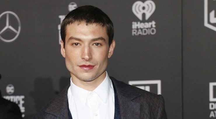 Ezra Miller bi bat anh 1