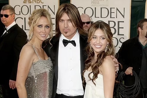 Cha me cua Miley Cyrus ly hon hinh anh