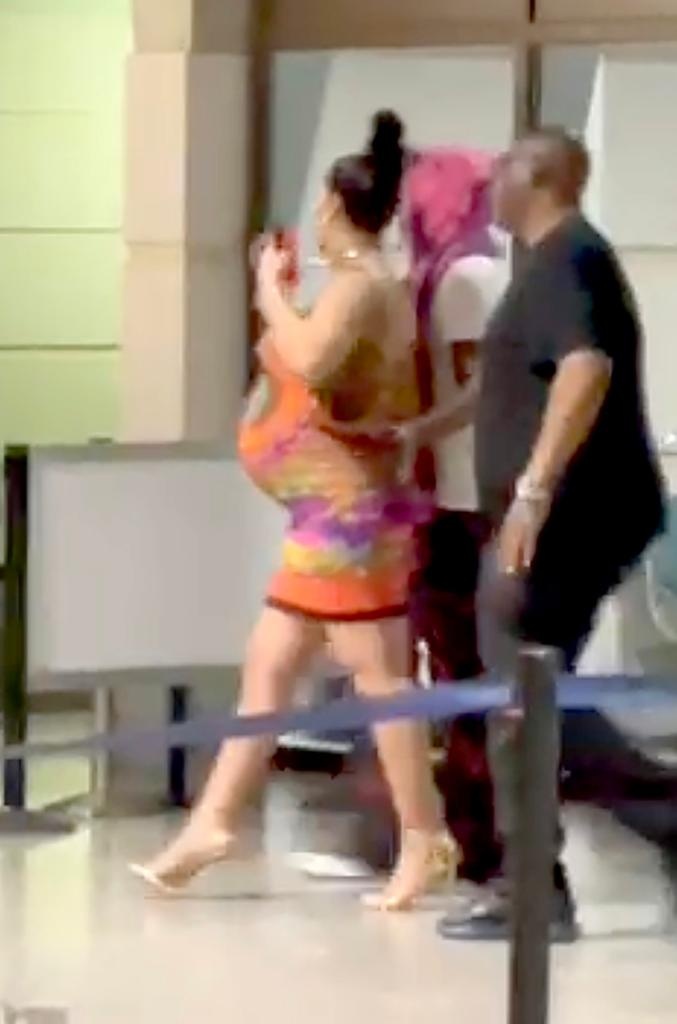 Rihanna và bạn trai ảnh 2 Rihanna va ban trai anh 2