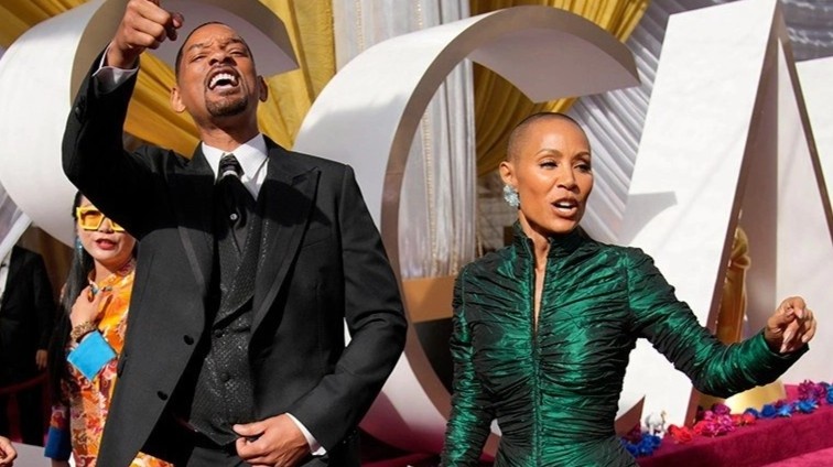 Will Smith va vo khong noi chuyen tu sau cu tat o Oscar hinh anh