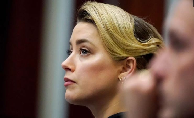 Amber Heard co dau hieu roi loan nhan cach hinh anh