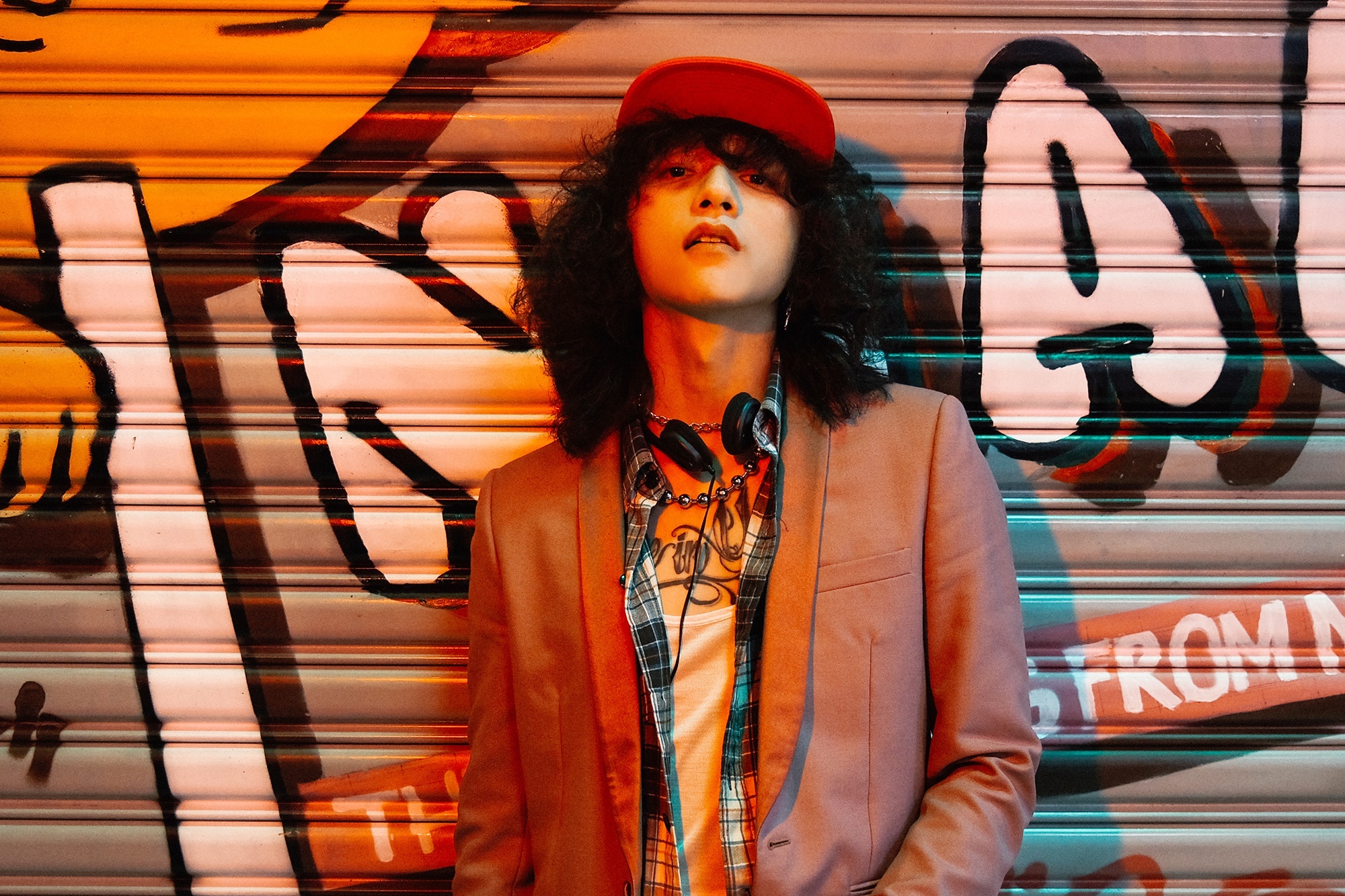 nhan hang can nhac khi moi Son Tung anh 1