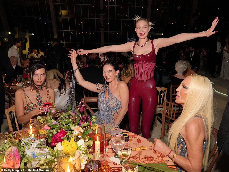 Met Gala 2022 anh 16