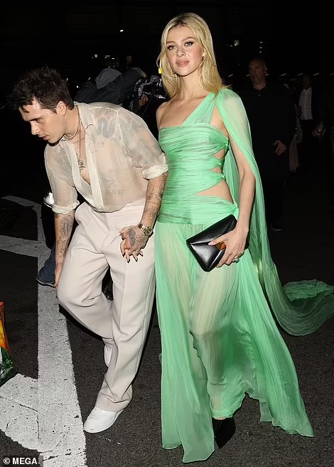 Brooklyn Beckham và vợ ảnh 3 Brooklyn Beckham va vo anh 3