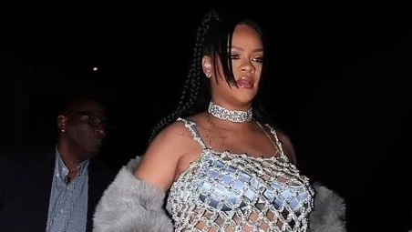 Rihanna va ban trai sau vu bi bat o san bay hinh anh