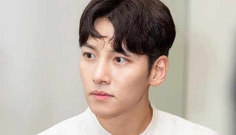 Tuoi tho kho khan cua Ji Chang Wook hinh anh