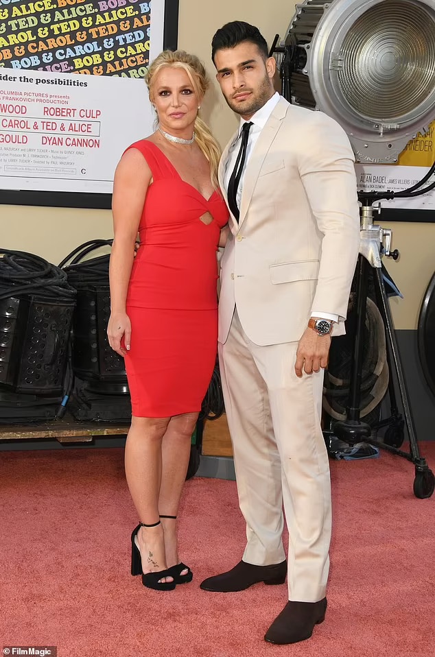 Britney Spears say thai anh 1