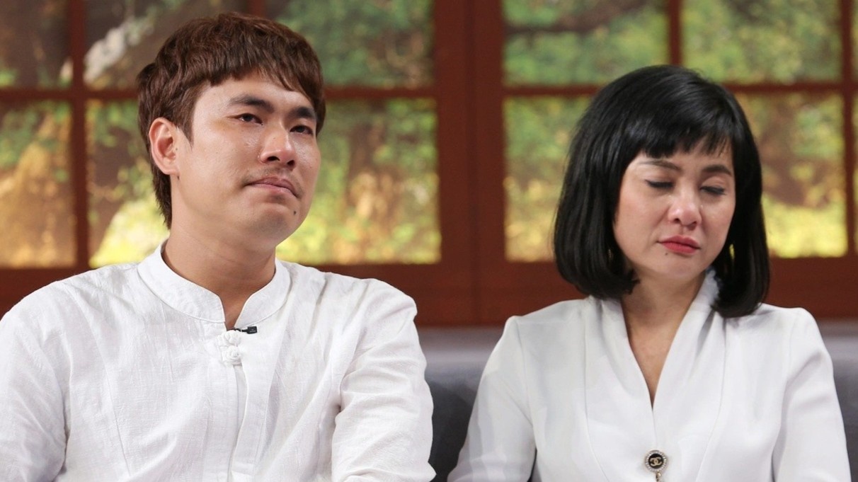 12 nam gan bo truoc khi Kieu Minh Tuan de nghi chia tay Cat Phuong hinh anh