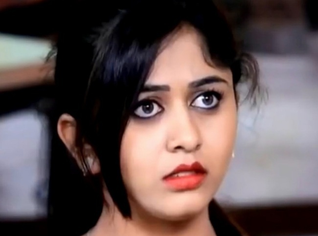 Nu dien vien An Do qua doi o tuoi 22 sau ca hut mo hinh anh