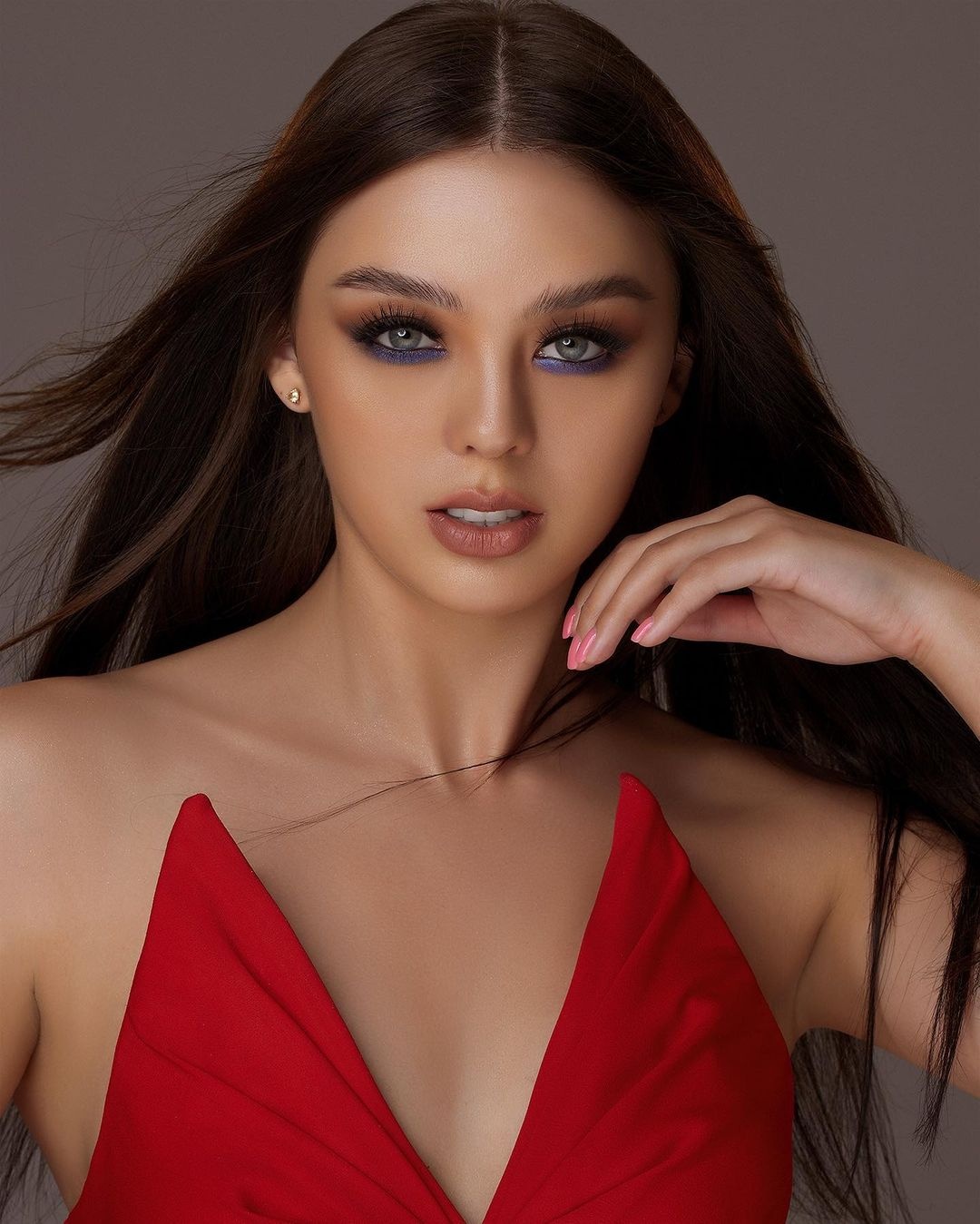 vo nguoi mau cua Bui Tien Dung anh 7