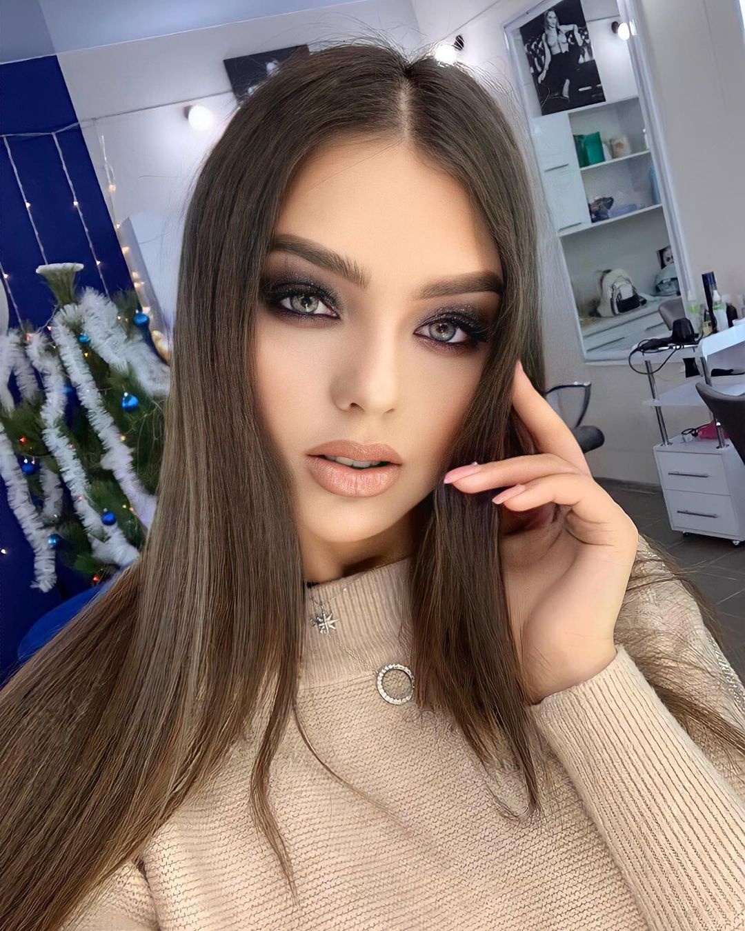 vo nguoi mau cua Bui Tien Dung anh 6