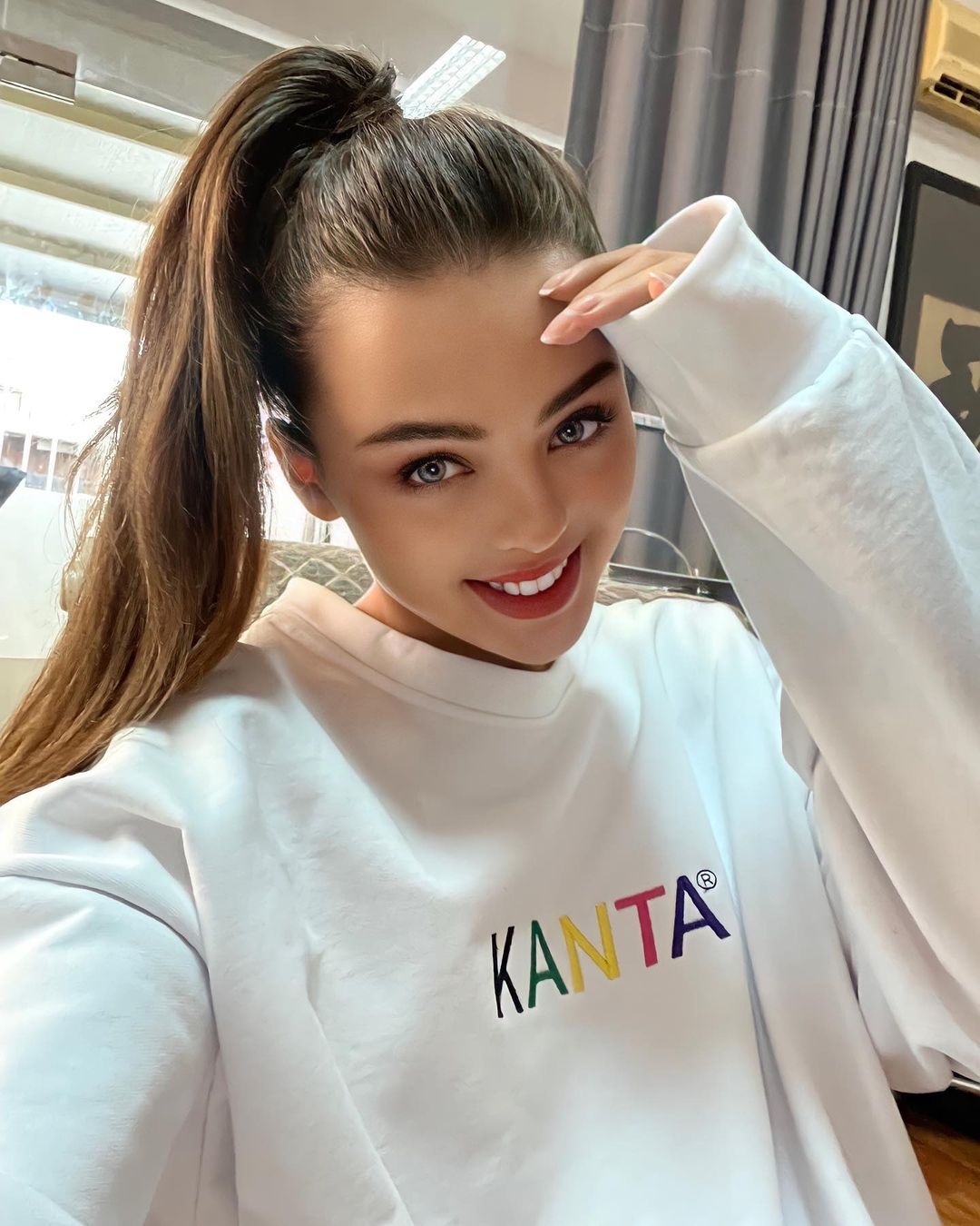 vo nguoi mau cua Bui Tien Dung anh 8