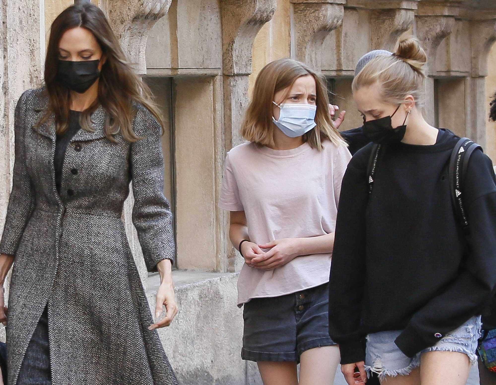 Shiloh va Vivienne anh 2