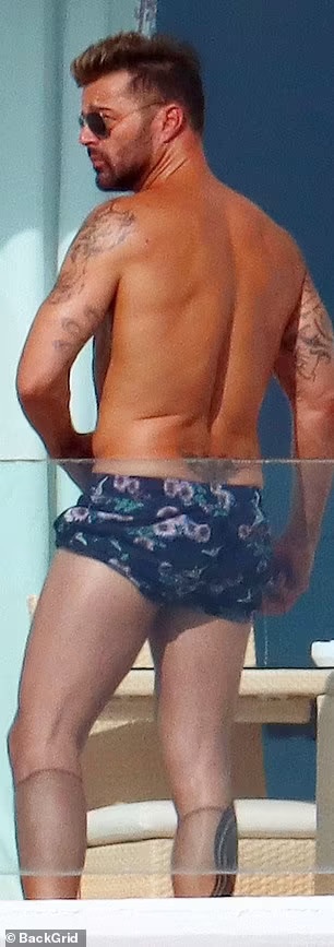 Ricky Martin ở tuổi 51 ảnh 3 Ricky Martin o tuoi 51 anh 3