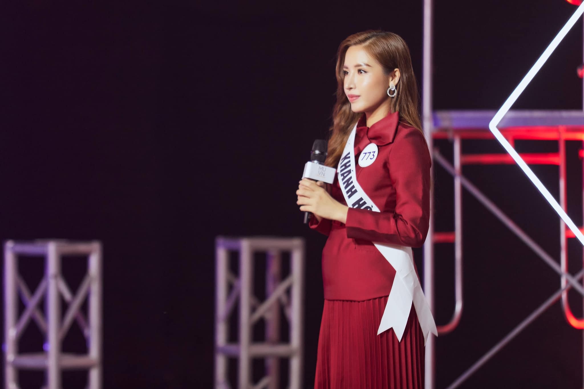 Hoa hau hoan vu Viet Nam 2022 anh 4