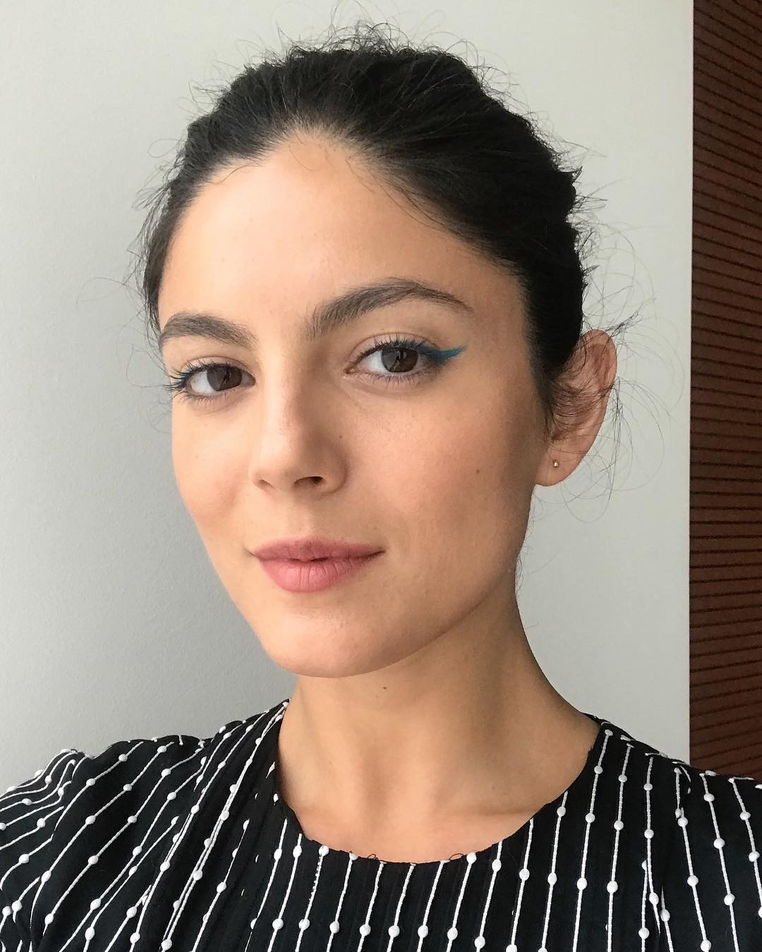 dien vien Monica Barbaro trong Top Gun 2 anh 17