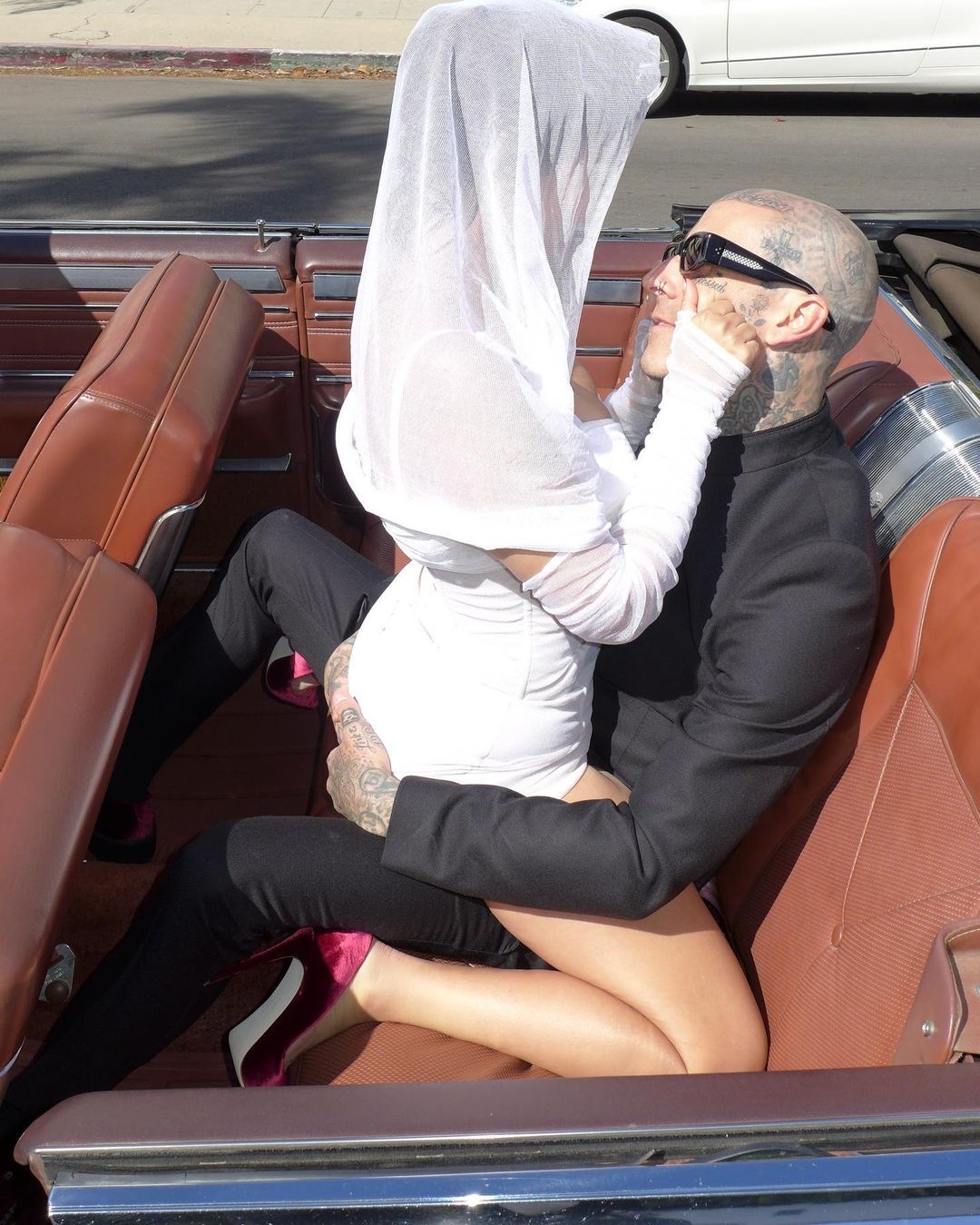 nhan cuoi cua Kourtney Kardashian anh 3