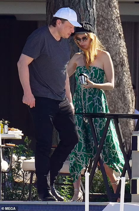 Elon Musk hẹn hò bạn gái diễn viên ảnh 3 Elon Musk hen ho ban gai dien vien anh 3