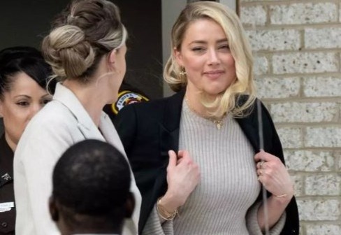 Amber Heard va Johnny Depp sau vu kien hinh anh