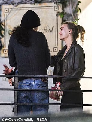 con gai Johnny Depp anh 1