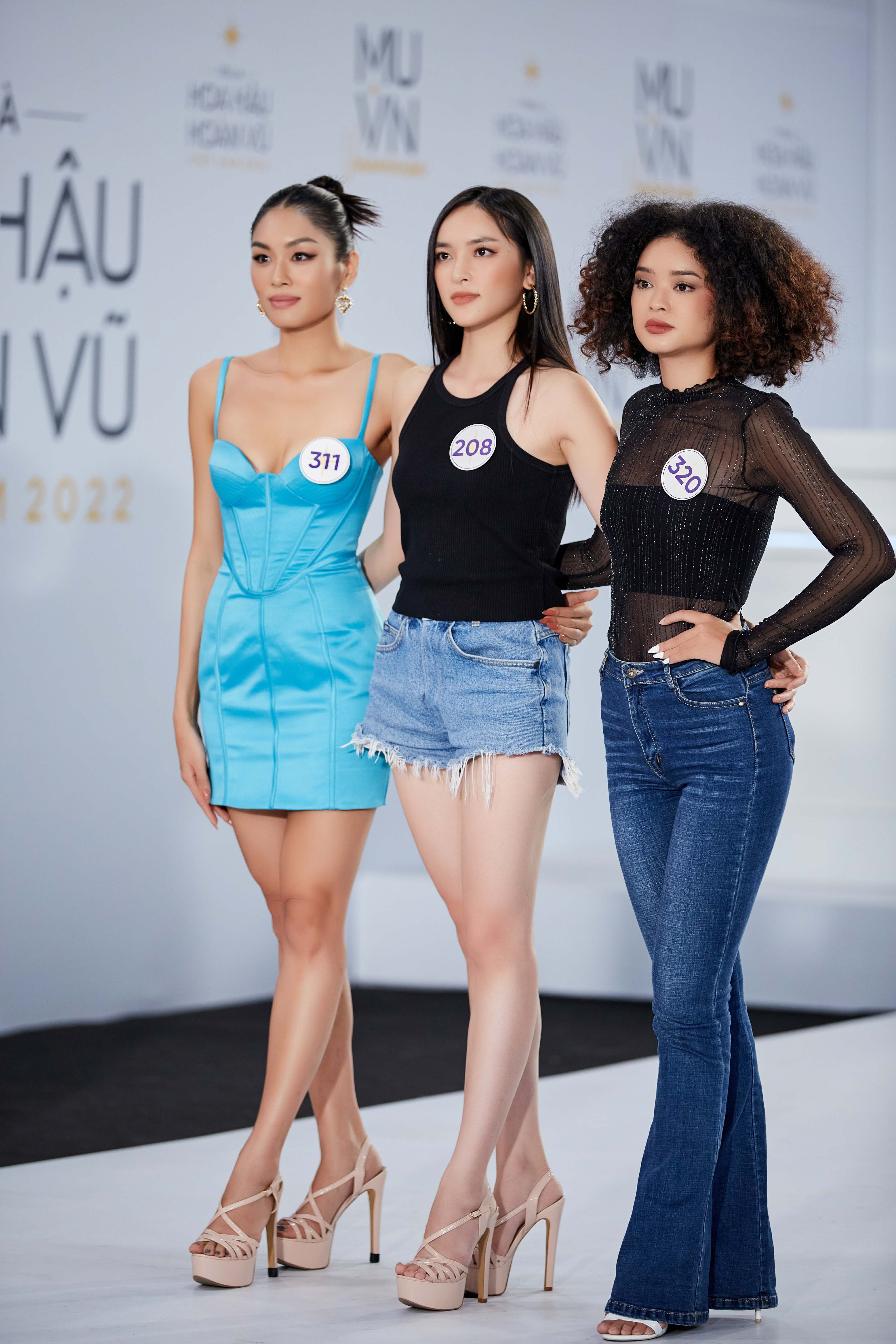 hoa hau hoan vu viet nam anh 6