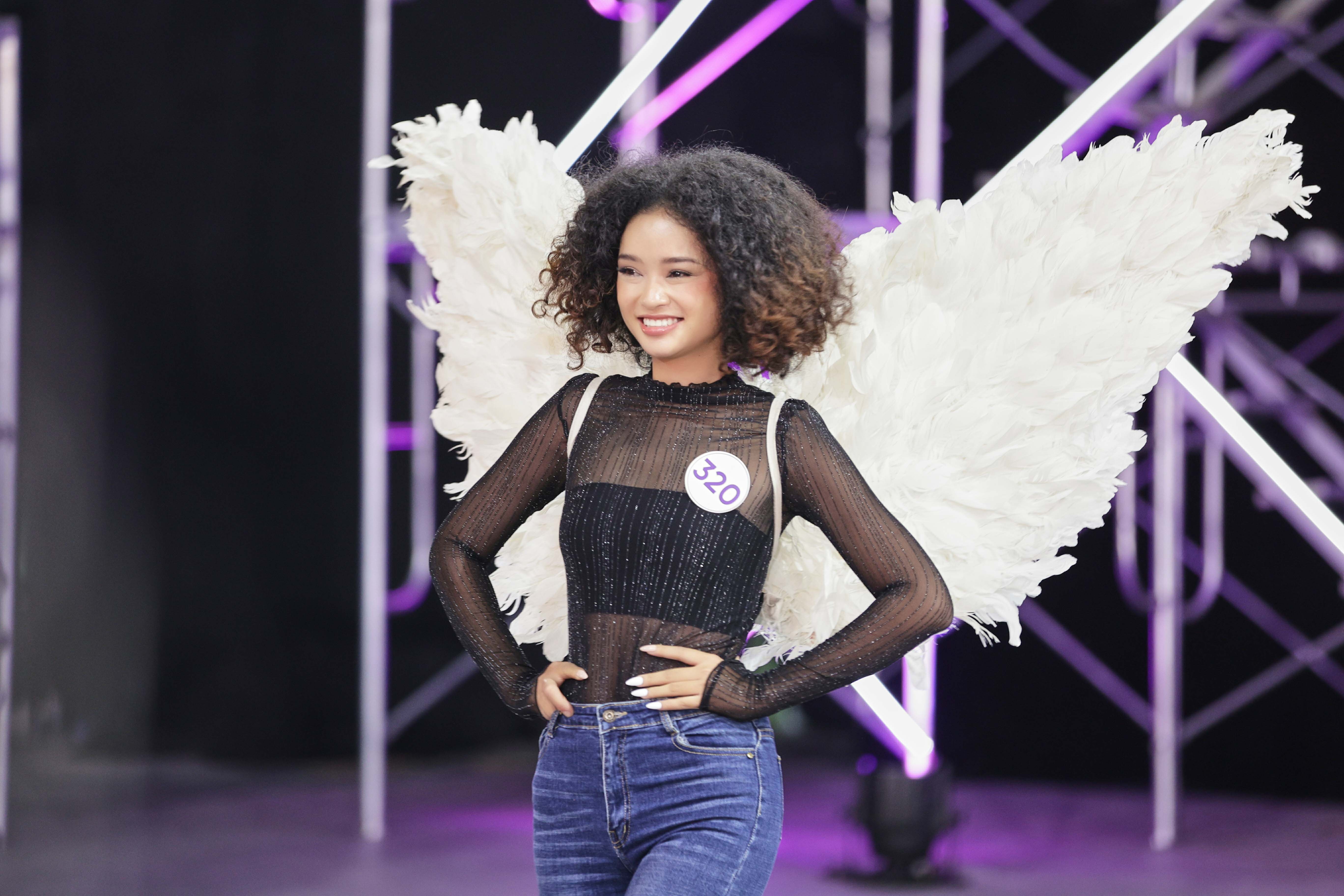 hoa hau hoan vu viet nam anh 2