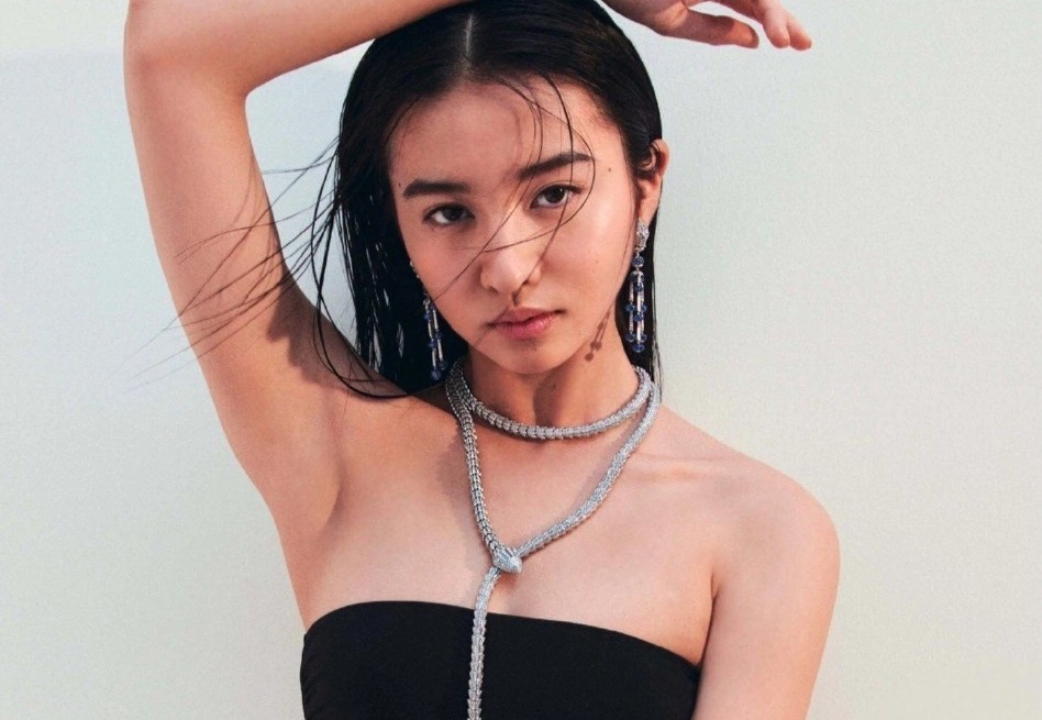 Nguoi mau 19 tuoi duoc goi la bup be Gen Z hinh anh