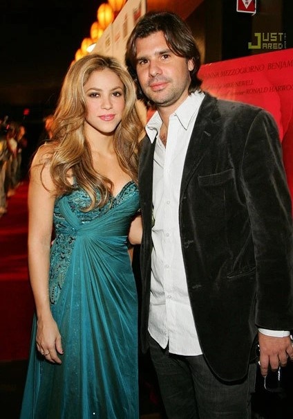 Shakira chia tay Pique anh 1