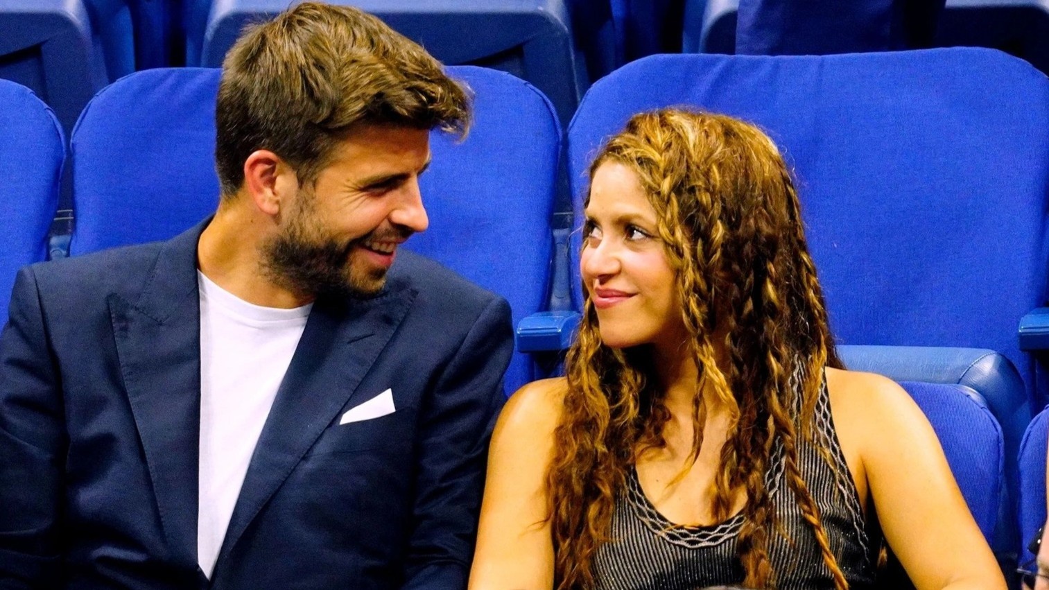 Pique ngoai tinh anh 1