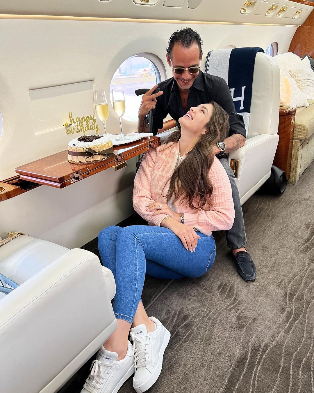 ban gai Marc Anthony va ban gai anh 5