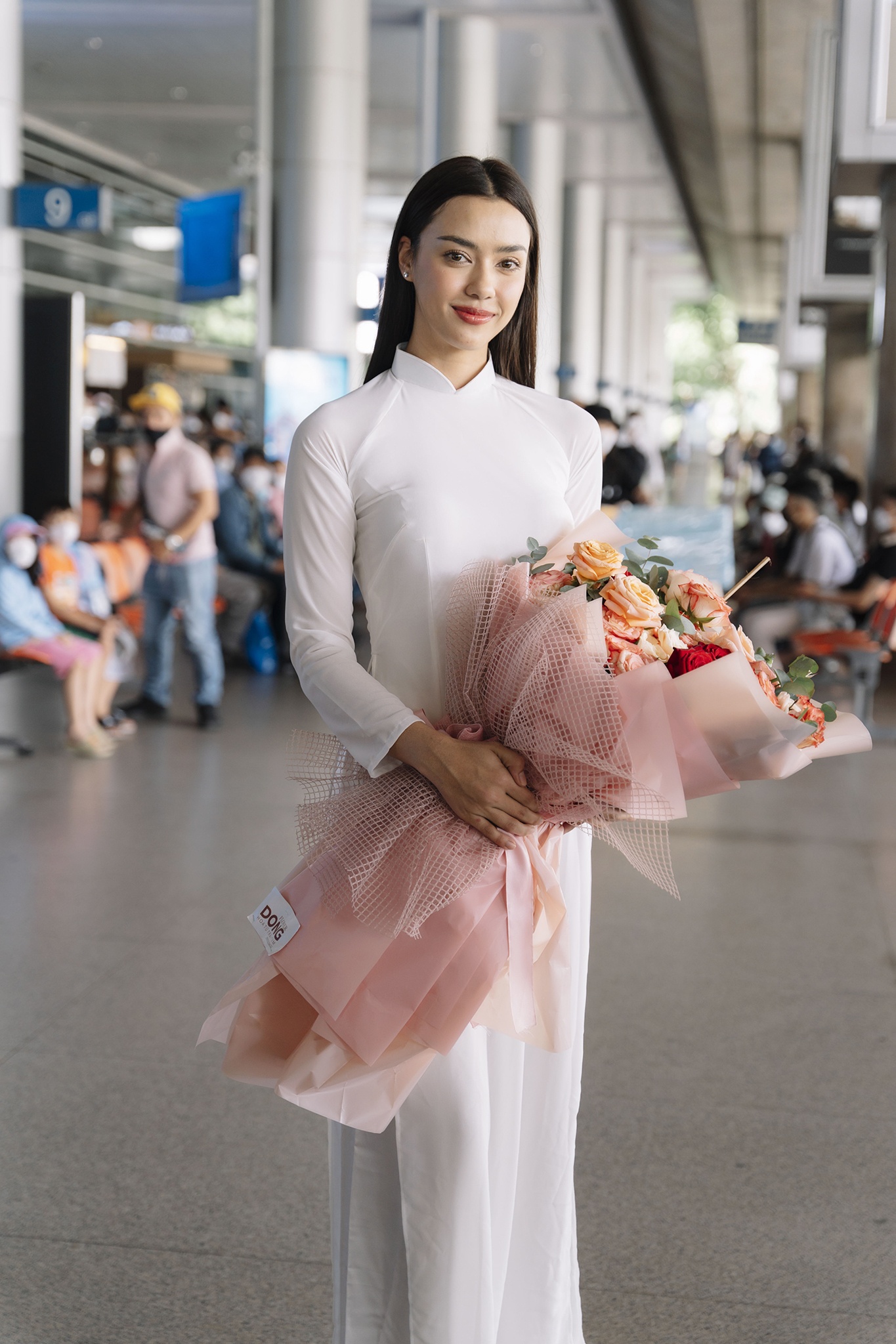 hoa hau  Amanda Obdam anh 3